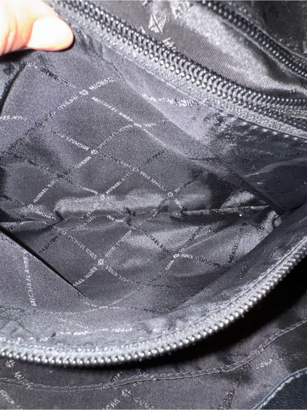 Michael Kors Peyton Quilted
Leather Shoulder Flap
Crossbody Bag - Picture 6 of 12